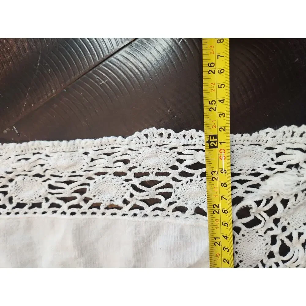 Vintage Handmade Crochet Lace Table Runner White Linen Floral 75x24